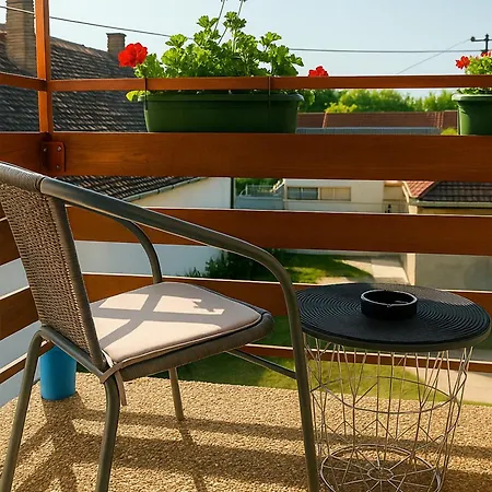 Kuca Amazonija * Apatin